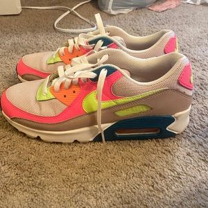 CUSTOM NIKE AIRMAX